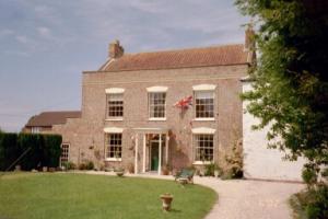 ilexhouse.jpg